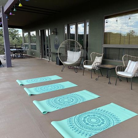 Close To Fresh Creek! Sleeps 12 ~ Amazing Views W/Serene Open Space ~ Hot Tub + Game Room ~ Trails Outside Sedona Exterior photo